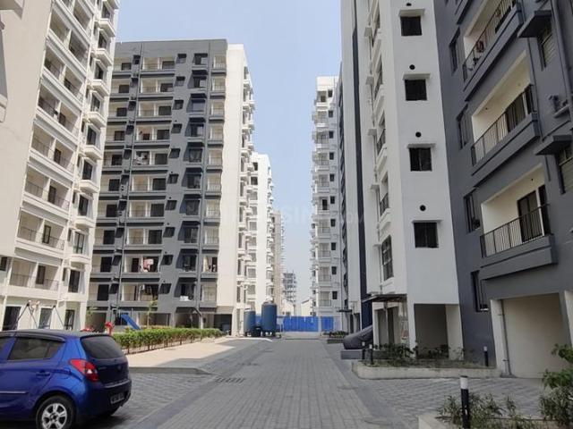2 BHK Apartment in Joka for resale Kolkata. The reference number is 14432737