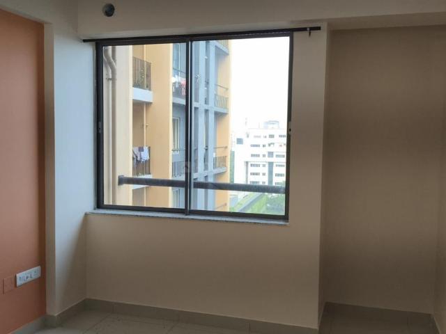 2 BHK Apartment in Joka for resale Kolkata. The reference number is 21083211