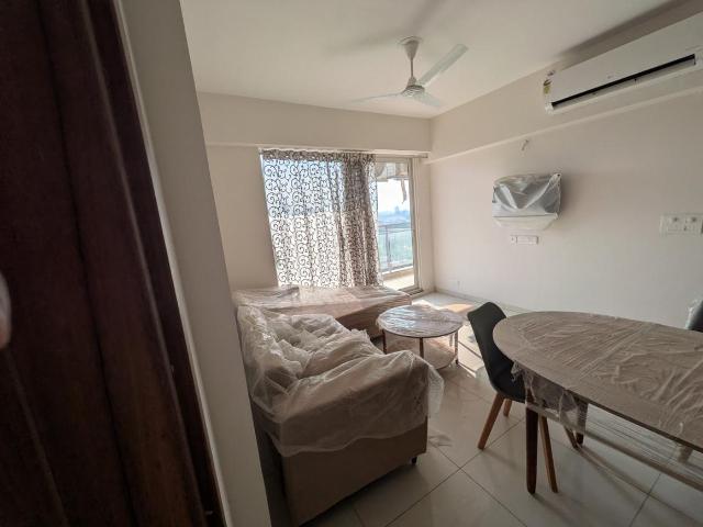 2 BHK Apartment in Jaypee Greens for rent Greater Noida. The reference number is 21116542