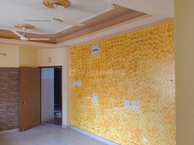 2 BHK Apartment in Jadavpur for rent Kolkata. The reference number is 12388780