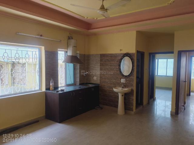 2 BHK Apartment in Jadavpur for rent Kolkata. The reference number is 15263308