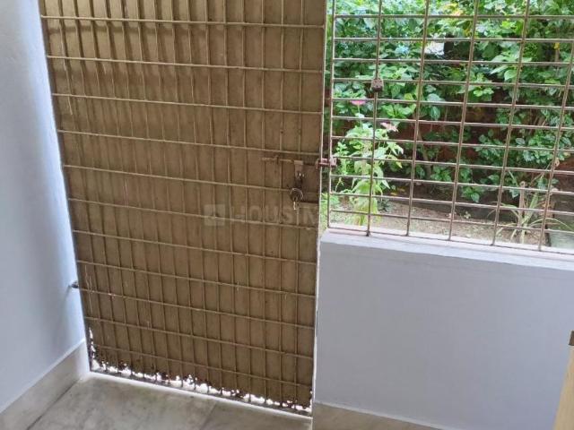 2 BHK Apartment in Jadavpur for rent Kolkata. The reference number is 19175296