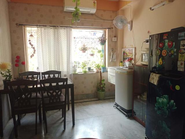 2 BHK Apartment in Jadavpur for resale Kolkata. The reference number is 20063397