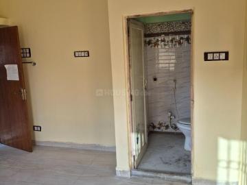 2 BHK Apartment in Santragachi for rent Howrah. The reference number is 19823864