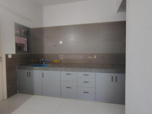 2 BHK Apartment in Jagatpur for rent Ahmedabad. The reference number is 18697289
