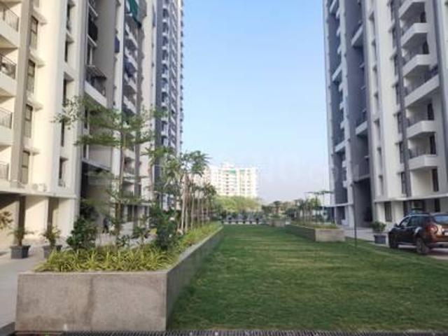 2 BHK Apartment in Jagatpur for rent Ahmedabad. The reference number is 19235404
