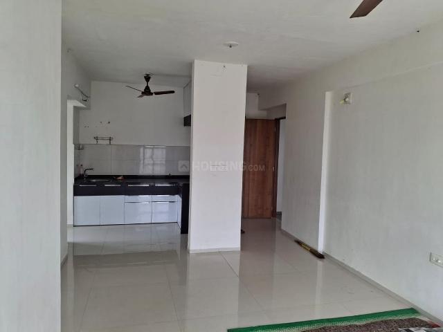 2 BHK Apartment in Jagatpur for rent Ahmedabad. The reference number is 19892424