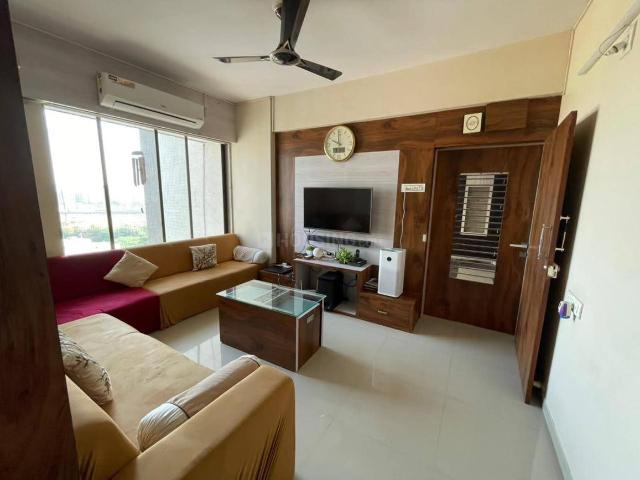 2 BHK Apartment in Jagatpur for rent Ahmedabad. The reference number is 19958191