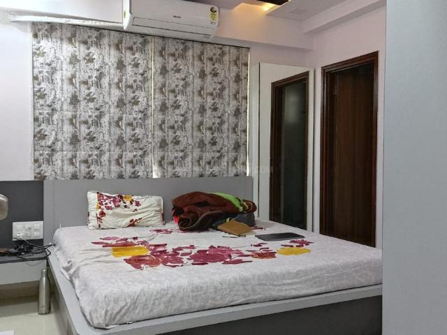 2 BHK Apartment in Jagatpur for rent Ahmedabad. The reference number is 20319580