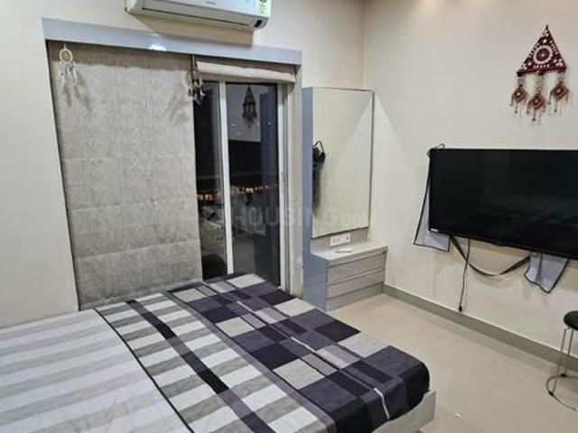 2 BHK Apartment in Jagatpur for rent Ahmedabad. The reference number is 20495728