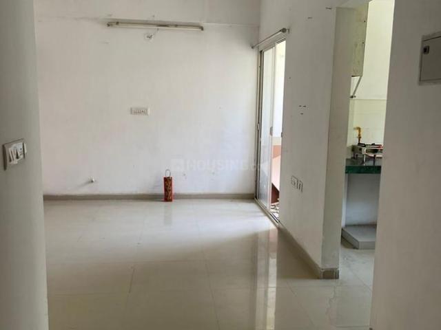 2 BHK Apartment in Jagatpur for rent Ahmedabad. The reference number is 20594270