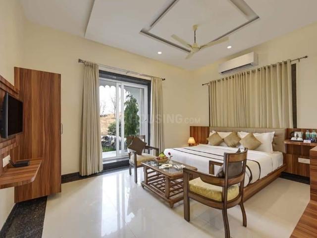 2 BHK Apartment in Jagatpur for rent Ahmedabad. The reference number is 20976961