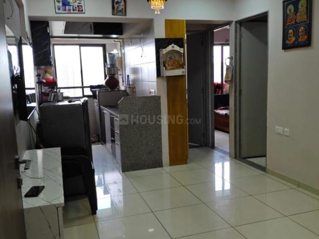 2 BHK Apartment in Jagatpur for rent Ahmedabad. The reference number is 20999135