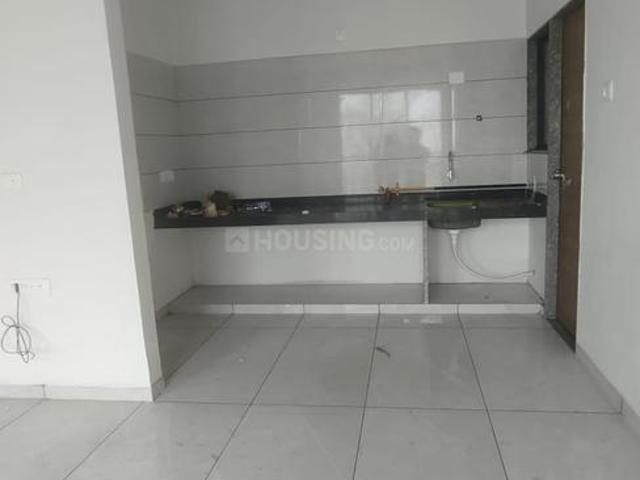 2 BHK Apartment in Jagatpur for rent Ahmedabad. The reference number is 21020265