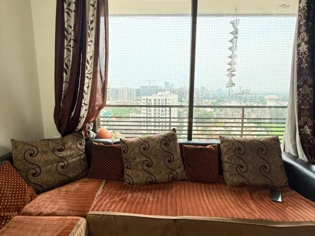 2 BHK Apartment in Jagatpur for rent Ahmedabad. The reference number is 21059397