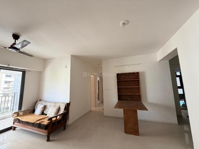 2 BHK Apartment in Jagatpur for rent Ahmedabad. The reference number is 21111411