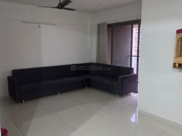 2 BHK Apartment in Jagatpur for rent Ahmedabad. The reference number is 21124492