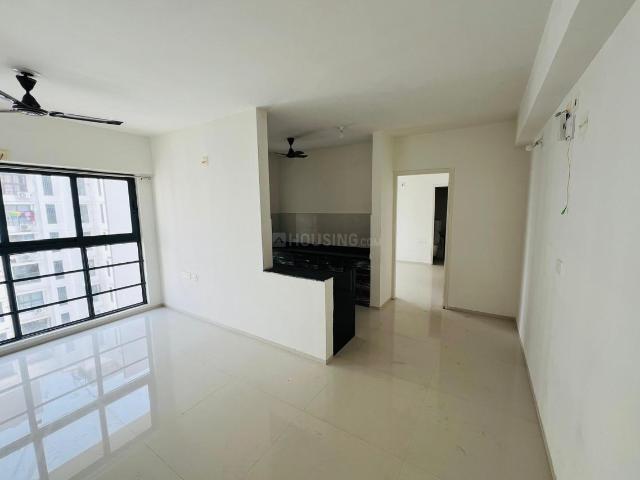 2 BHK Apartment in Jagatpur for rent Ahmedabad. The reference number is 21336147