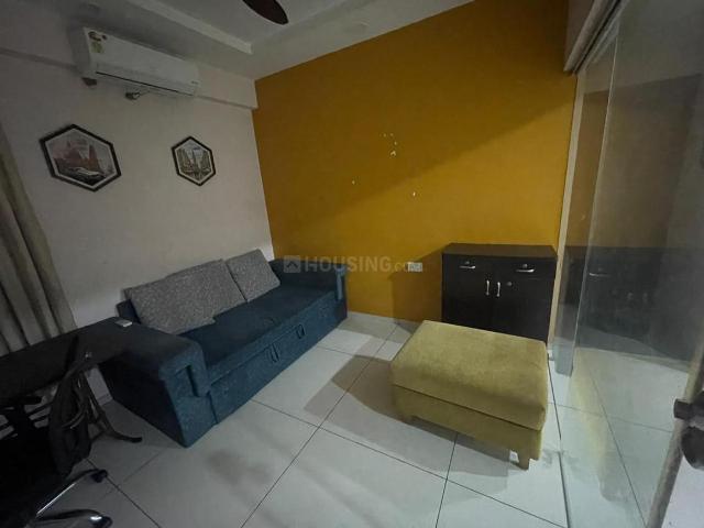 2 BHK Apartment in Jagatpur for rent Ahmedabad. The reference number is 21361295