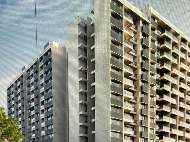 2 BHK Apartment in Jagatpur for resale Ahmedabad. The reference number is 18779229