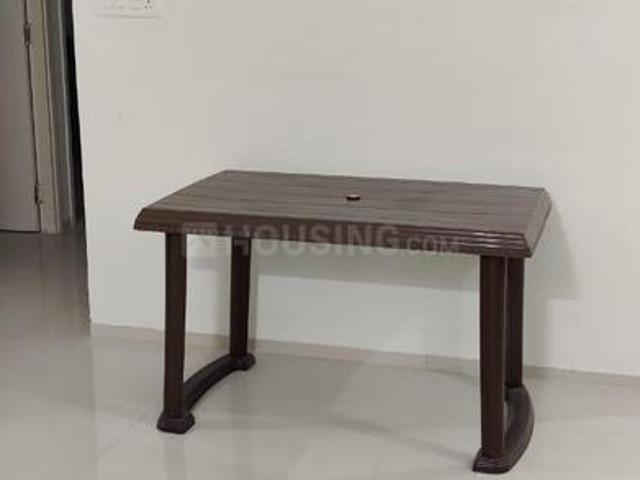 2 BHK Apartment in Jagatpur for resale Ahmedabad. The reference number is 20971179
