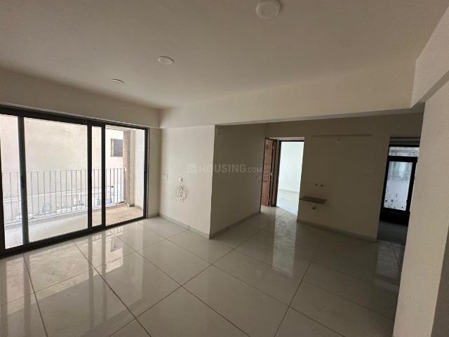2 BHK Apartment in Jagatpur for resale Ahmedabad. The reference number is 21232680