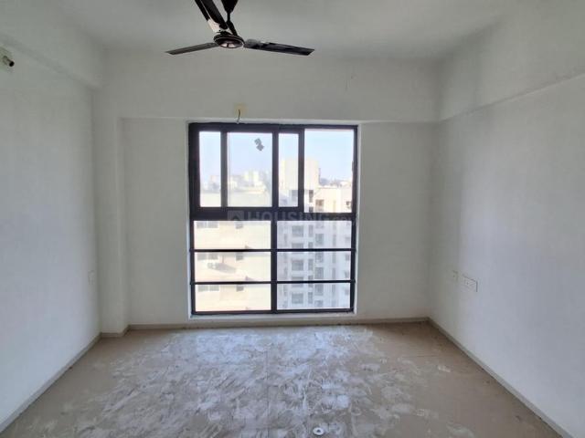 2 BHK Apartment in Chandkheda for resale Ahmedabad. The reference number is 21247950