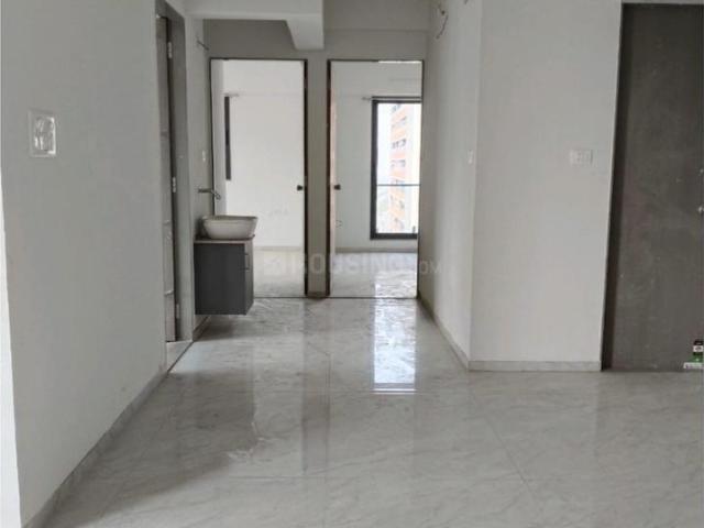 2 BHK Apartment in Jahangir Pura for rent Surat. The reference number is 19432104