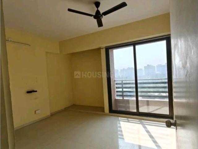 2 BHK Apartment in Jahangir Pura for rent Surat. The reference number is 19433155