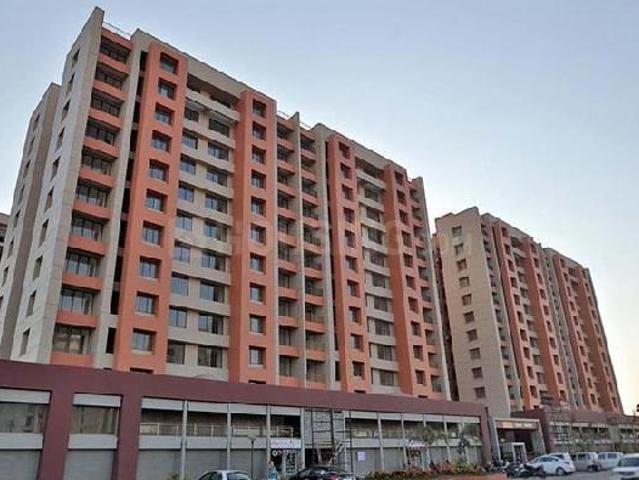 2 BHK Apartment in Jahangir Pura for rent Surat. The reference number is 20078224