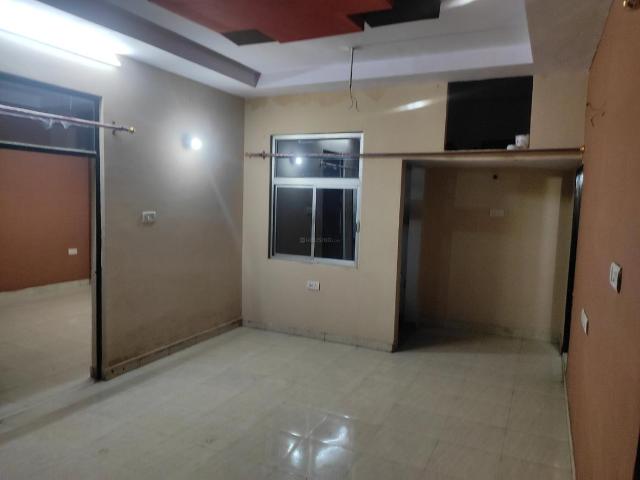 2 BHK Apartment in Jajmau Sub Metro City for rent Kanpur. The reference number is 8894999