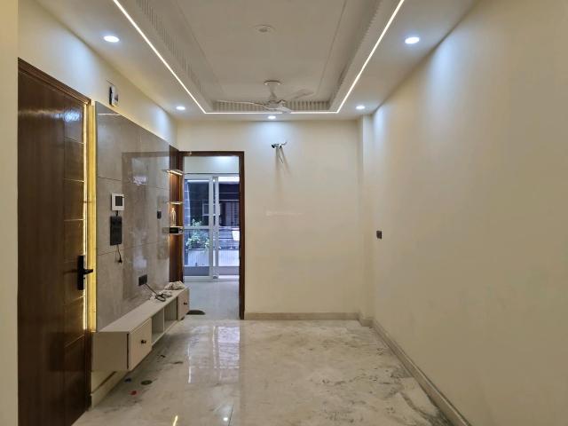 2 BHK Apartment in Janakpuri for rent New Delhi. The reference number is 20605346