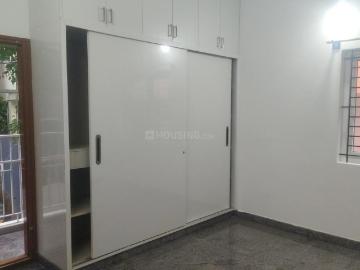 2 BHK Apartment in JP Nagar for rent Bengaluru. The reference number is 19812910