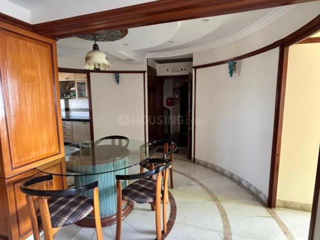 2 BHK Apartment in Juhu for rent Mumbai. The reference number is 20400501