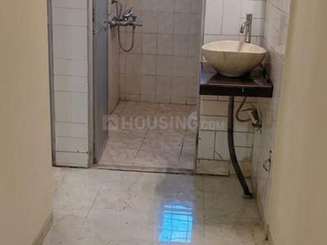 2 BHK Apartment in Juhu for rent Mumbai. The reference number is 20428303