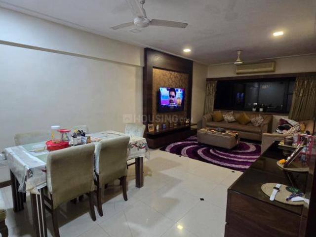 2 BHK Apartment in Juhu for rent Mumbai. The reference number is 20750715