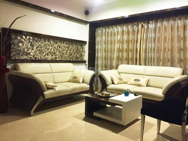 2 BHK Apartment in Juhu for resale Mumbai. The reference number is 21125939
