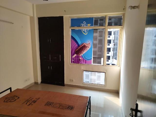 2 BHK Apartment in Omega IV for rent Greater Noida. The reference number is 21153717