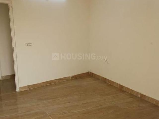 2 BHK Apartment in Omicron I for resale Greater Noida. The reference number is 18955019