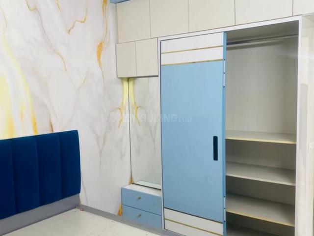 2 BHK Apartment in Omicron I for resale Greater Noida. The reference number is 19957478