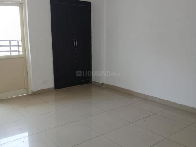 2 BHK Apartment in Omicron III for resale Greater Noida. The reference number is 20589215