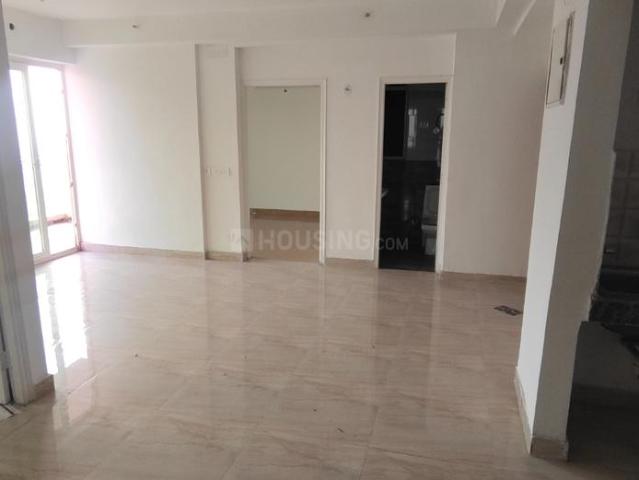 2 BHK Apartment in Omicron III for resale Greater Noida. The reference number is 21106603