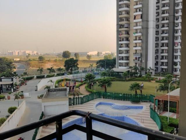 2 BHK Apartment in Omicron III for resale Greater Noida. The reference number is 21133608