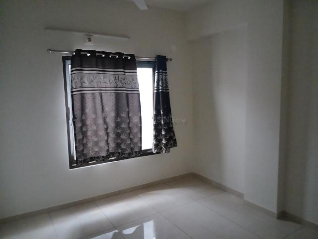 2 BHK Apartment in Old Padra Road for rent Vadodara. The reference number is 19712312