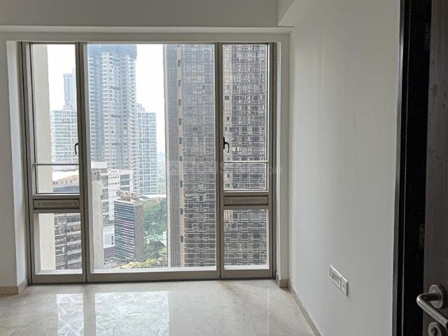 2 BHK Apartment in Lower Parel for rent Mumbai. The reference number is 18663330