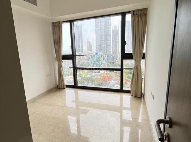 2 BHK Apartment in Lower Parel for resale Mumbai. The reference number is 20648456