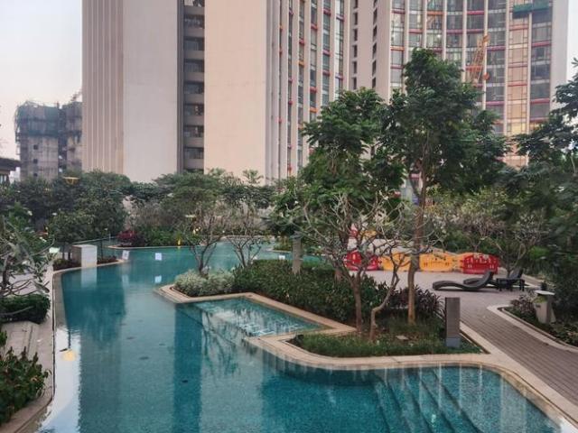 2 BHK Apartment in Lower Parel for resale Mumbai. The reference number is 21112805