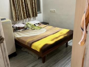 2 BHK Apartment in Lower Parel for resale Mumbai. The reference number is 8618434