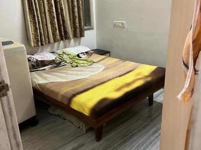 2 BHK Apartment in Lower Parel for resale Mumbai. The reference number is 8618434