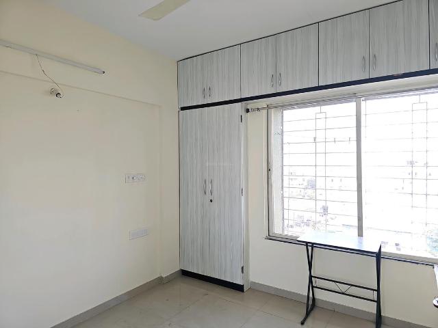 2 BHK Apartment in Lohegaon for rent Pune. The reference number is 20365382